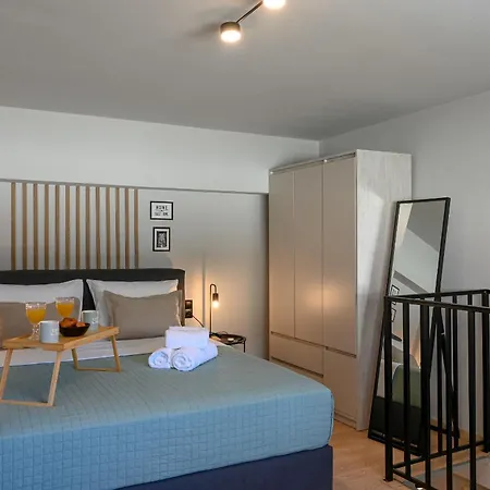 Апартаменты Seasalt Loft Каламата